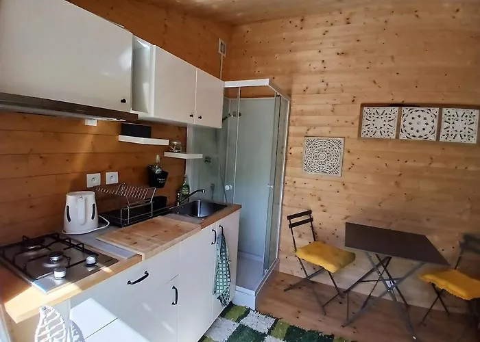 Kota Hutte Africain, Bain Norvegien Et Sauna Laussonne